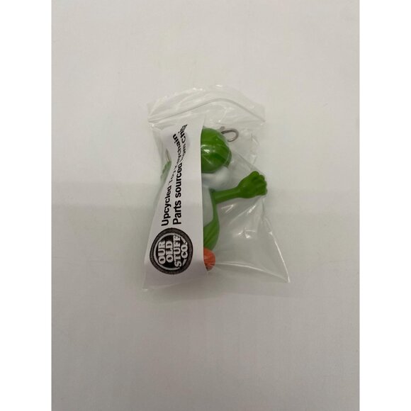 Upcycled Nintendo Yoshi Figurine Keychain - Retro Toy Purse Charm - Picture 5 of 5